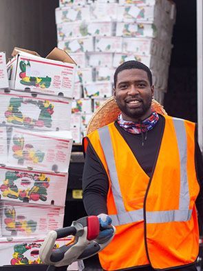 Start a Food Drive in Your City | Feeding America